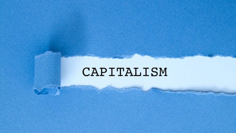 Lire la suite à propos de l’article Le capitalisme de plateforme : définition, fonctionnement et enjeux