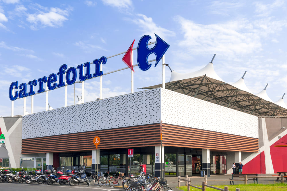 You are currently viewing Carrefour renforce sa position avec l&rsquo;acquisition de Cora et Match
